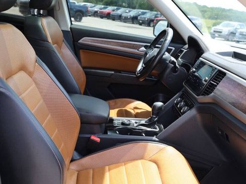 Used 2019 Volkswagen Atlas SEL Premium AWD/4WD image 15