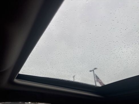 Used 2024 Subaru Forester Premium image 12