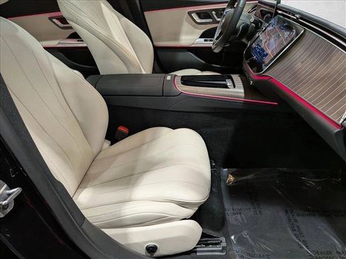 Used 2026 Mercedes-Benz E 350 Sedan image 22