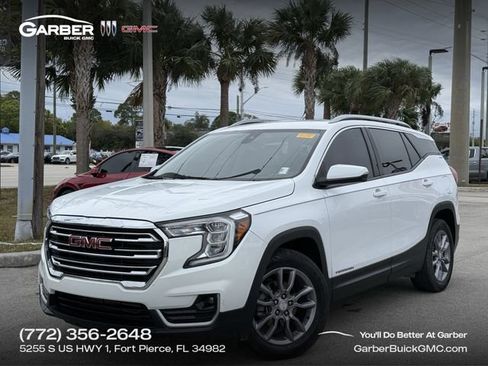 Used 2023 GMC Terrain SLT image 1
