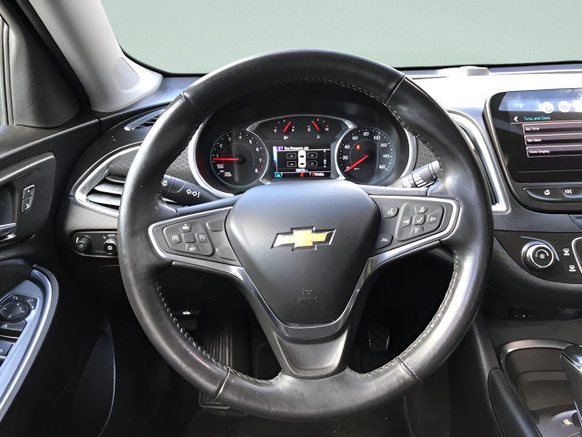 Used 2018 Chevrolet Malibu LT w/ Redline Edition FWD image 18