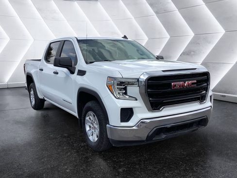 Used 2020 GMC Sierra 1500 2WD Crew Cab w/ Sierra Value Package image 1