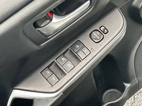 Used 2016 Toyota Camry LE image 12