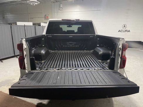 Used 2022 Chevrolet Silverado 1500 LT image 19