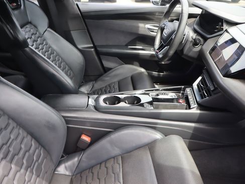 Used 2023 Audi RS e-tron GT w/ Carbon Performance Package AWD/4WD image 16