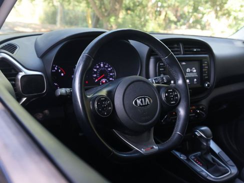 Used 2020 Kia Soul GT-Line w/ GT 2.0L Power Sunroof Package FWD image 24