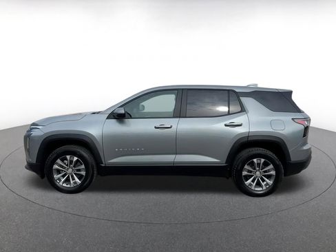 Used 2025 Chevrolet Equinox LT image 9