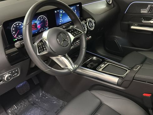 Used 2025 Mercedes-Benz GLA 250 4MATIC image 42