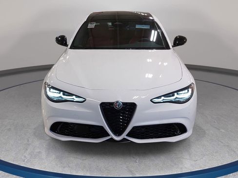 New 2025 Alfa Romeo Giulia AWD w/ Veloce Package AWD image 2