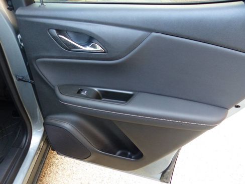 Used 2025 Chevrolet Blazer LT w/ Convenience Package image 27