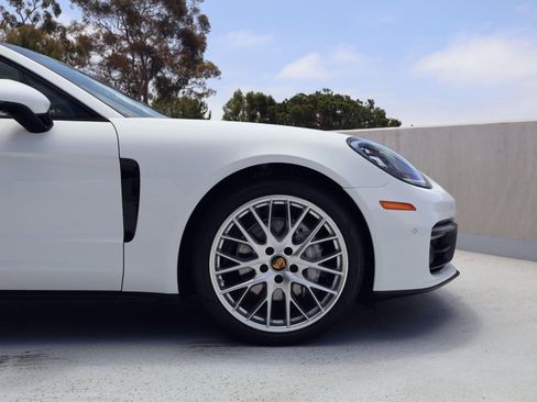 Certified 2023 Porsche Panamera Platinum Edition RWD image 11