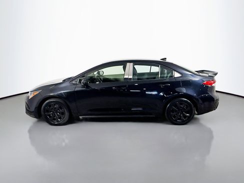 Used 2020 Toyota Corolla LE FWD image 6