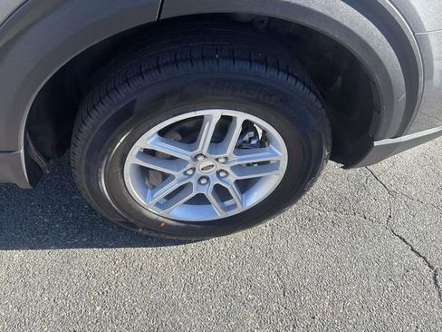 Certified 2025 Ford Explorer Active image 14