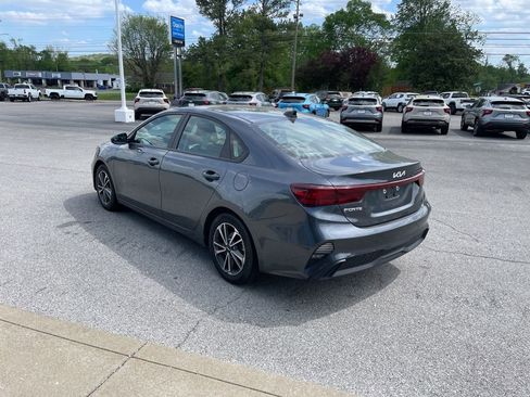 Used 2023 Kia Forte LXS image 6