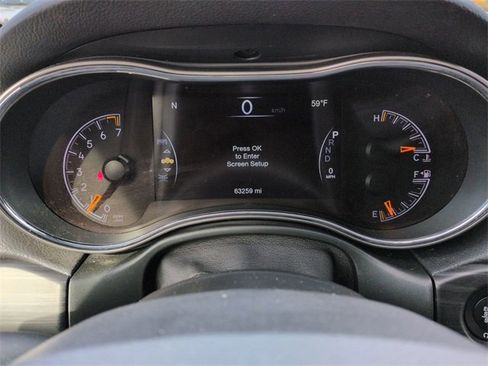 Certified 2021 Jeep Grand Cherokee Laredo image 27