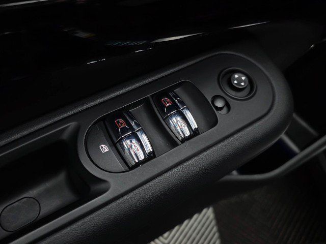 Used 2022 MINI Cooper Clubman S FWD image 30