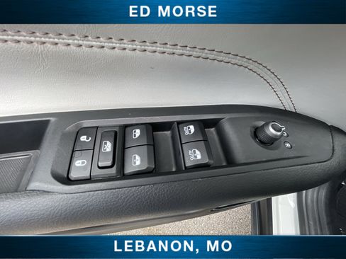 Used 2025 Jeep Compass Limited AWD/4WD image 21