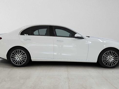 Used 2024 Mercedes-Benz C 300 Sedan image 2