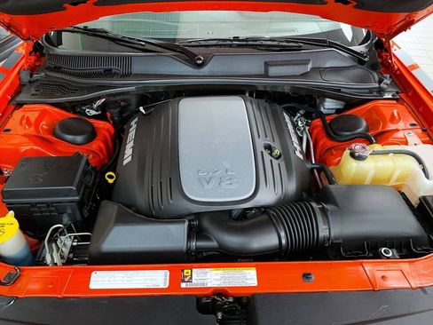 Used 2009 Dodge Challenger R/T RWD image 8