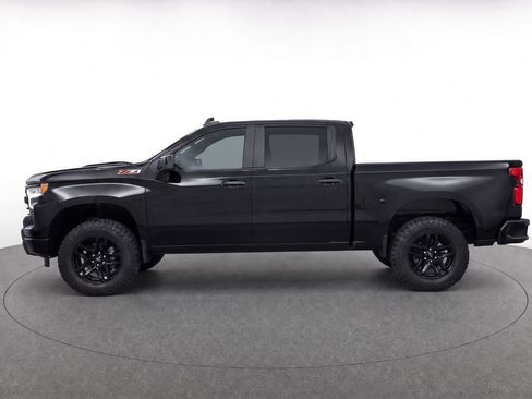 Used 2025 Chevrolet Silverado 1500 LT Trail Boss w/ Convenience Package II AWD/4WD image 6