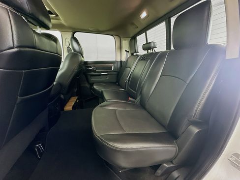 Used 2017 RAM 1500 Laramie w/ Convenience Group AWD/4WD image 29