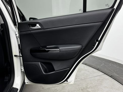 Used 2018 Kia Sportage EX image 31