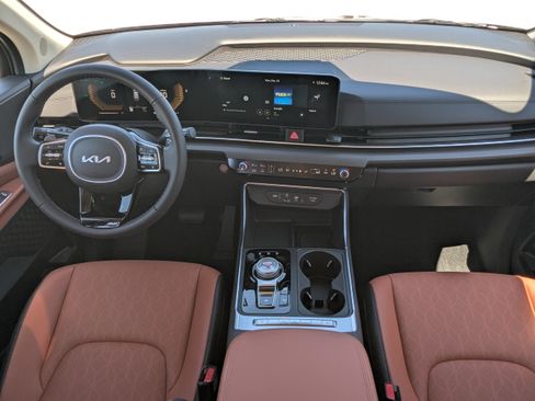 New 2026 Kia Carnival EX FWD image 19