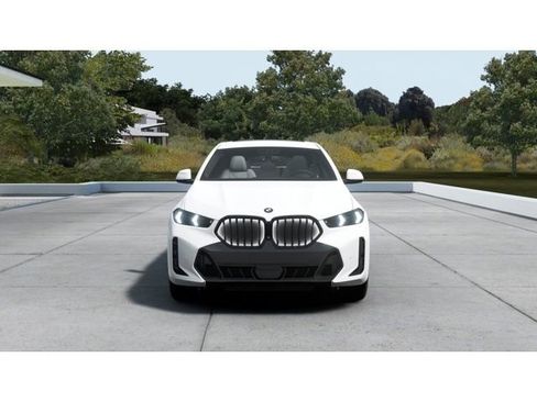 New 2026 BMW X6 xDrive40i w/ Premium Package image 3