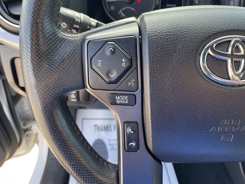 Used 2021 Toyota Tacoma TRD Off-Road w/ Technology Package image 15