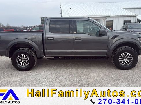 Used 2017 Ford F150 Raptor w/ Equipment Group 802A Luxury image 4