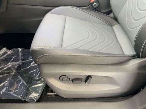 New 2026 Volkswagen Tiguan SE R-Line image 14