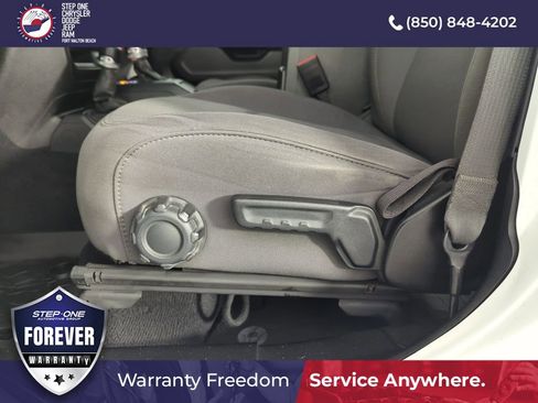 Used 2023 Jeep Wrangler Unlimited w/ Cold Weather Group AWD/4WD image 12