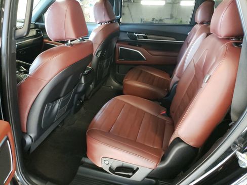 Used 2023 Kia Telluride SX Prestige image 12
