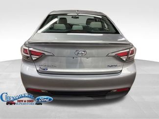 Used 2016 Hyundai Sonata SE video 3