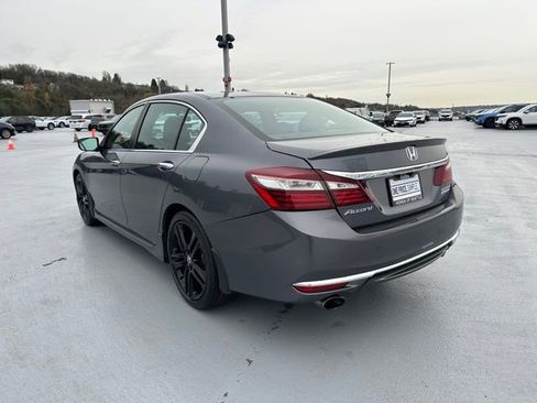 Certified 2017 Honda Accord Sport Special Edition image 9