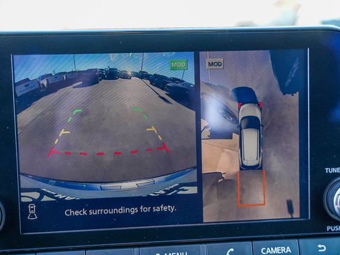 Used 2023 Nissan Rogue SL image 24