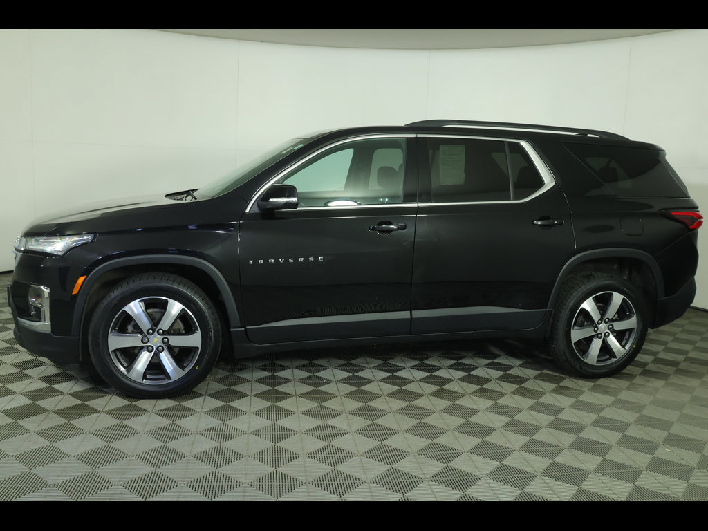 Used 2023 Chevrolet Traverse LT w/ LT Premium Package AWD/4WD image 18