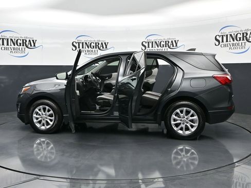 Used 2020 Chevrolet Equinox LS image 28