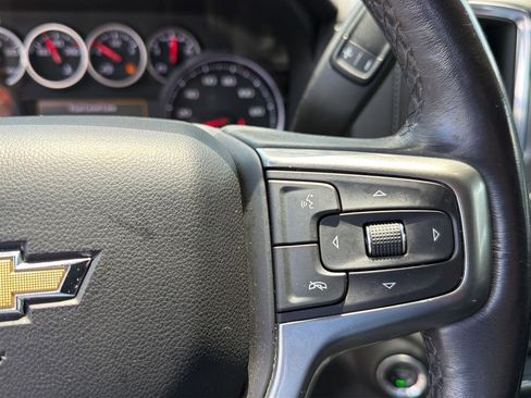 Used 2021 Chevrolet Silverado 1500 LT AWD/4WD image 22
