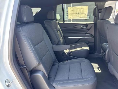 New 2026 Chevrolet Traverse LT FWD image 30