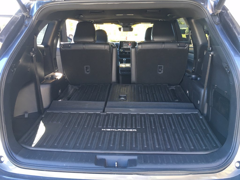 Used 2021 Toyota Highlander XSE AWD/4WD image 36