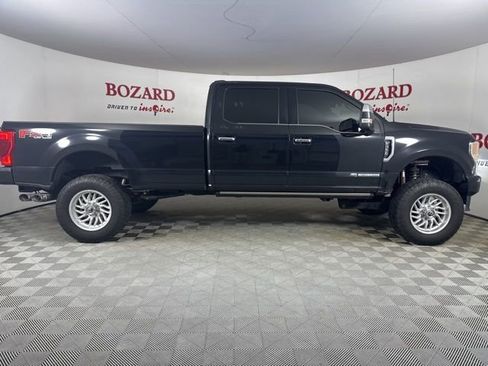 Used 2022 Ford F350 Platinum w/ FX4 Off-Road Package image 9
