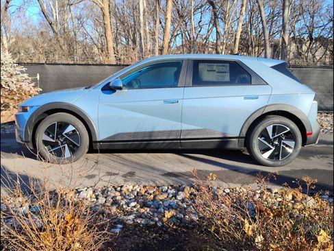 New 2026 Hyundai Ioniq 5 SE RWD image 2