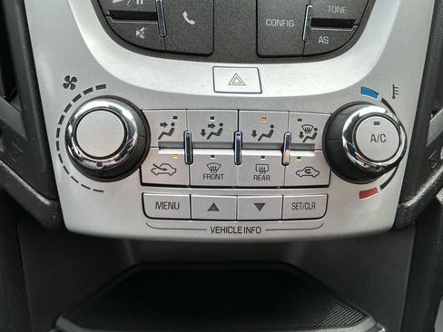 Used 2017 Chevrolet Equinox LS AWD/4WD image 24
