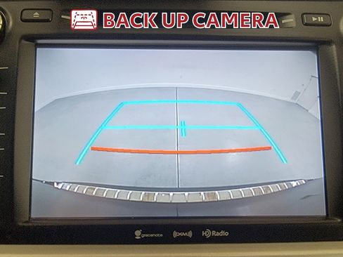 Used 2018 Toyota Highlander XLE image 26