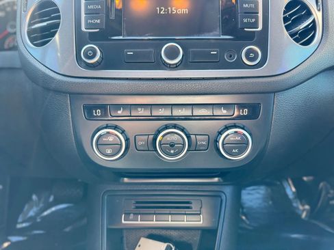 Used 2013 Volkswagen Tiguan SEL image 24