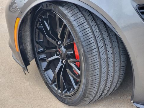 Used 2016 Chevrolet Corvette Z06 w/ 2LZ Preferred Equipment Group image 12