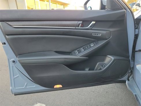 Certified 2021 Honda Accord Touring image 21