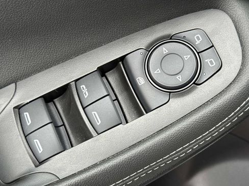 Used 2023 Buick Encore GX Select w/ Safety Package II image 16