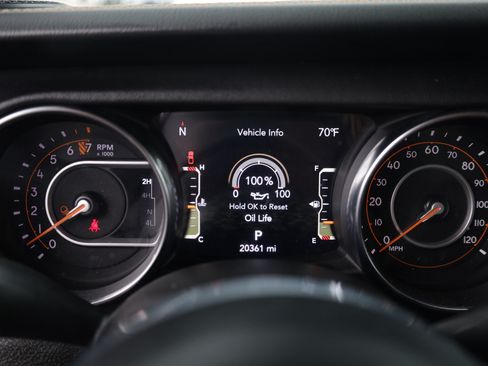 Used 2023 Jeep Gladiator Overland AWD/4WD image 23